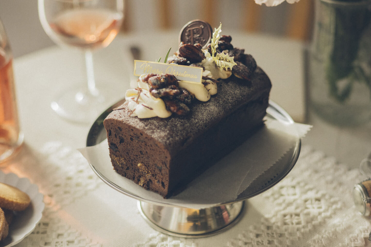 ガトーショコラ・ノエル（ラム薫る果実とナッツガトーショコラ） / Gâteau au chocolat de Noël