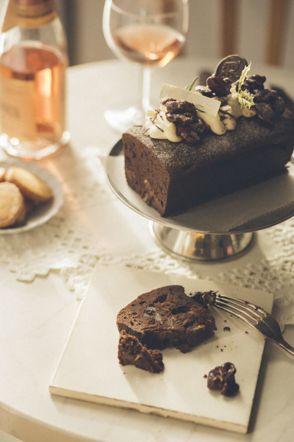 ガトーショコラ・ノエル（ラム薫る果実とナッツガトーショコラ） / Gâteau au chocolat de Noël