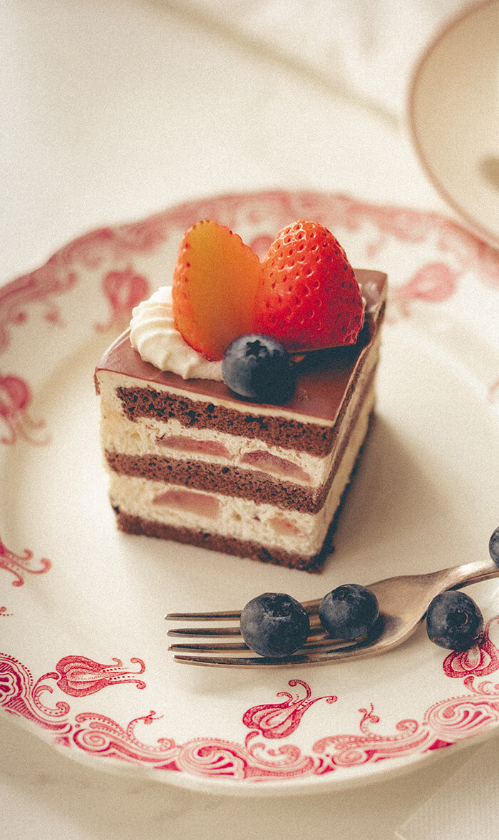 いちごのショコラショートケーキ