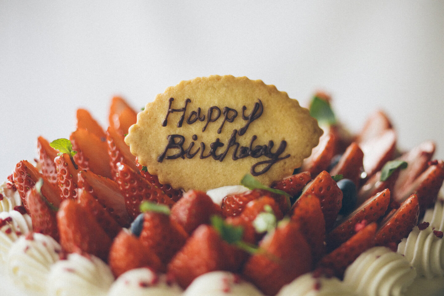 生クリームと季節のフルーツのデコレーションケーキ / Gâteau Décoré