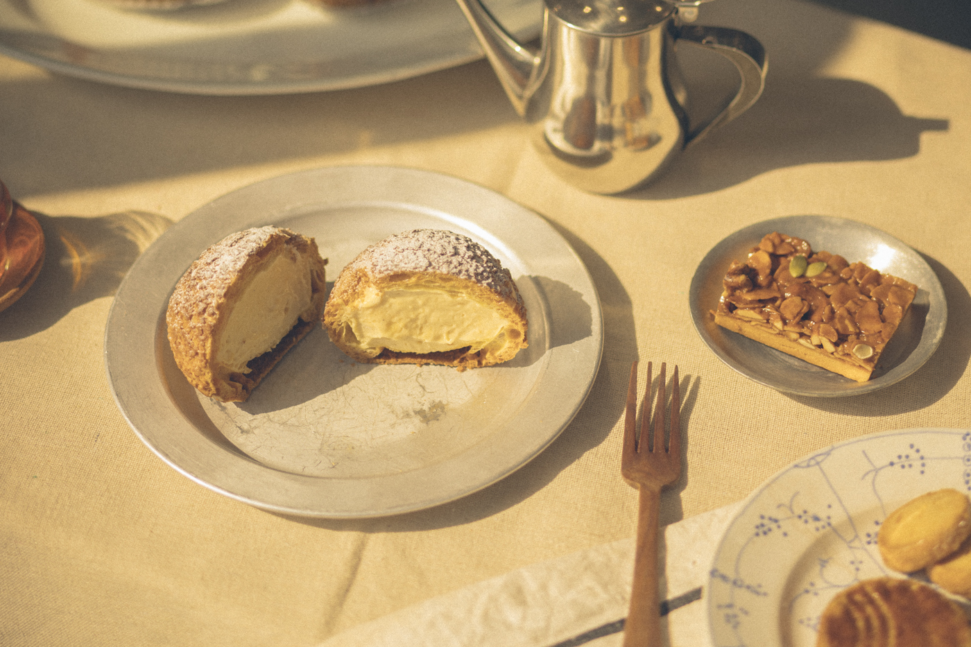 窯焼きシュークリーム / Choux à la crème