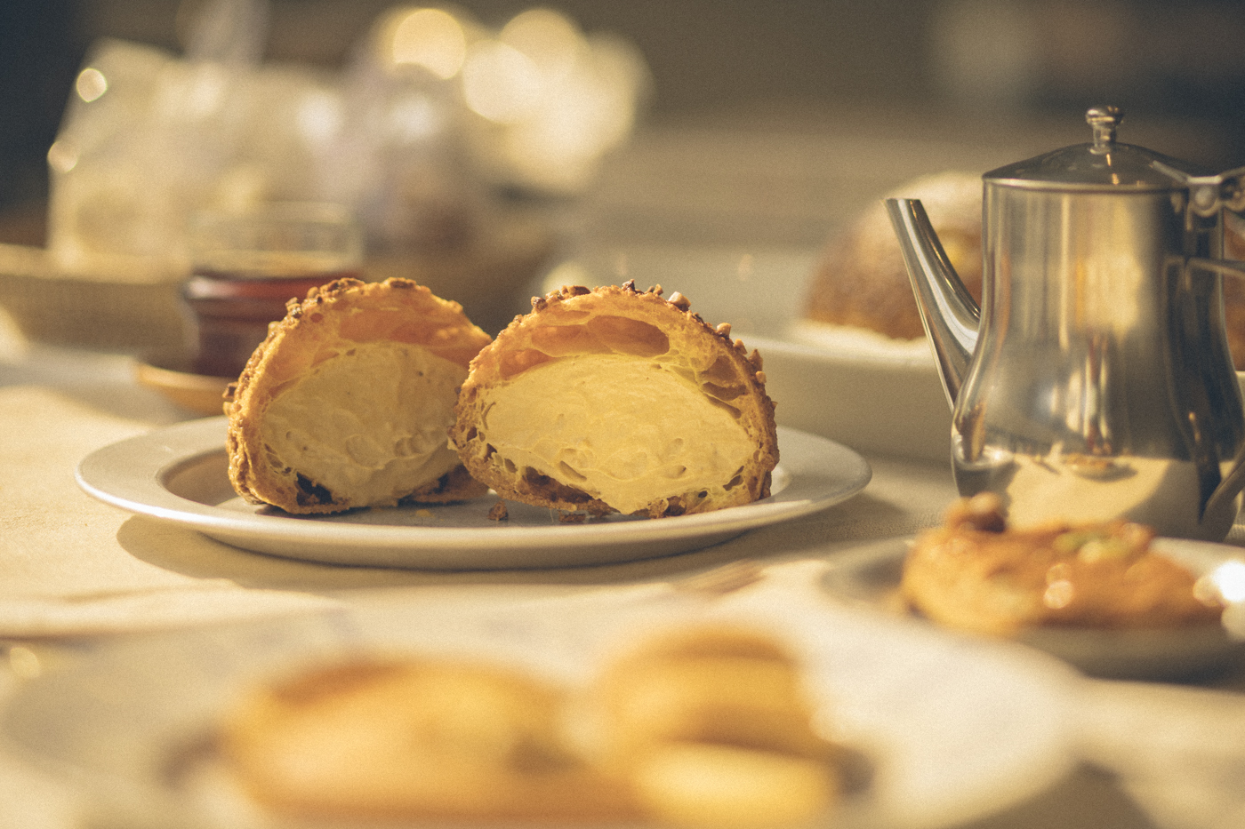 窯焼きキャラメルシュークリーム / Choux à la crème caramel