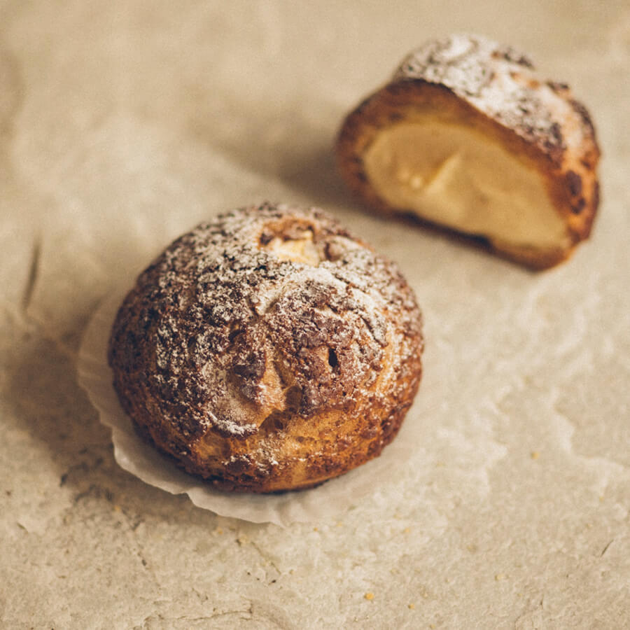 窯焼きシュークリーム / Choux à la crème