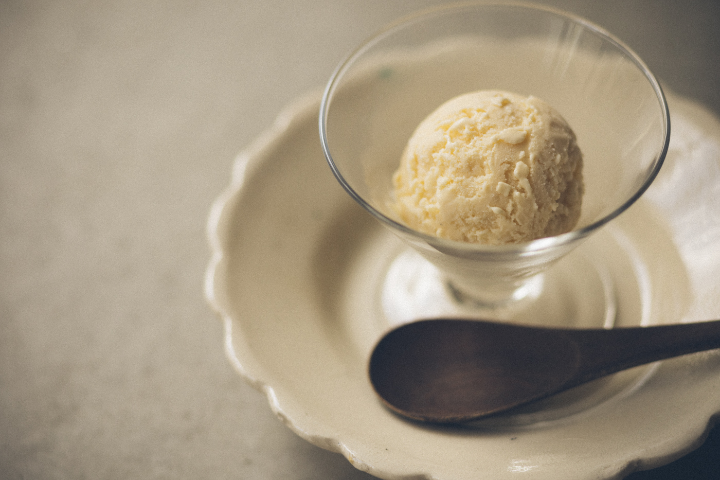 ジャージー牛乳を使った バニラミルクアイス / Glace au lait de vanille