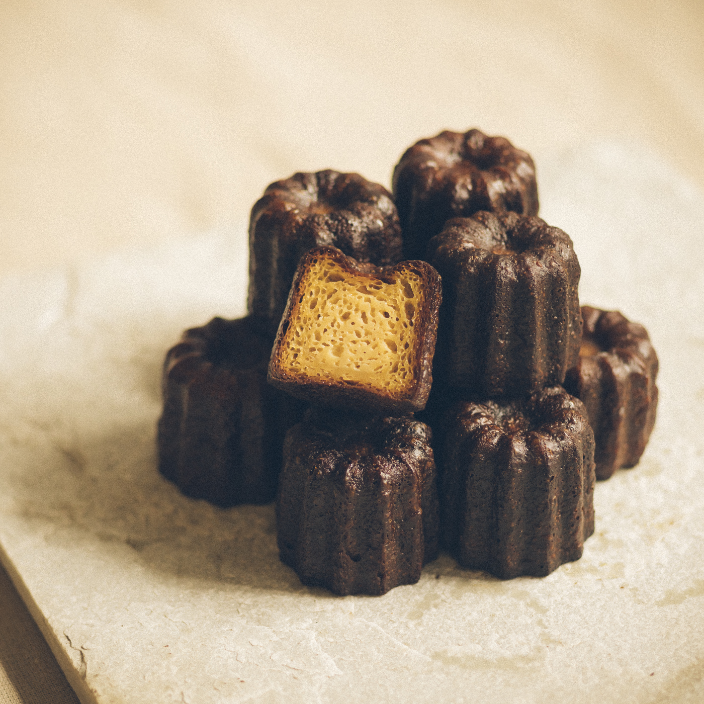 カヌレ・ドゥ・ボルドー / Canelé de Bordeaux