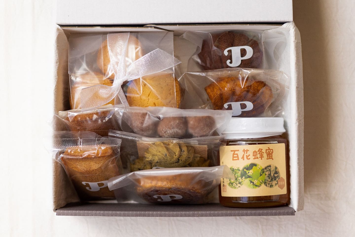 京都ヒグチ養蜂園×Paradeコラボ】百花蜂蜜入りギフトボックス[M